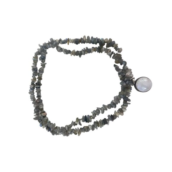 Handcrafted Labradorite Chip Necklace With Moonstone Pendant - Picture 11 of 12